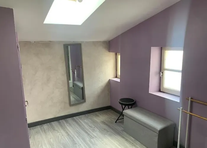 La Tour - Hyper Centre - Place Du Palet *